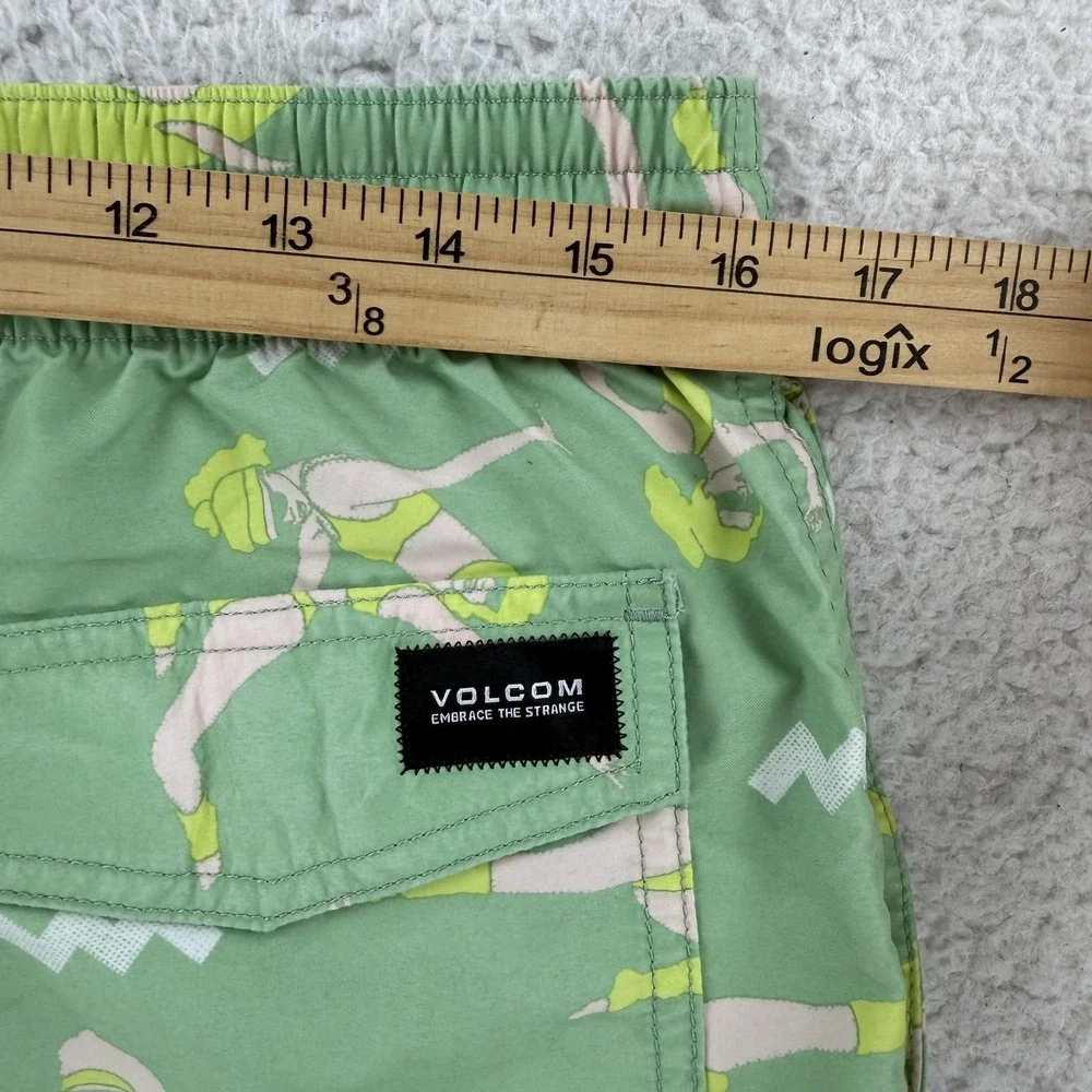 Volcom Swim Shorts Mens Medium Green Retro Graphic Trunks Mesh Lined Girls
